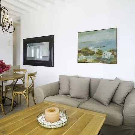 Adikri & Aparthotel Tourlos