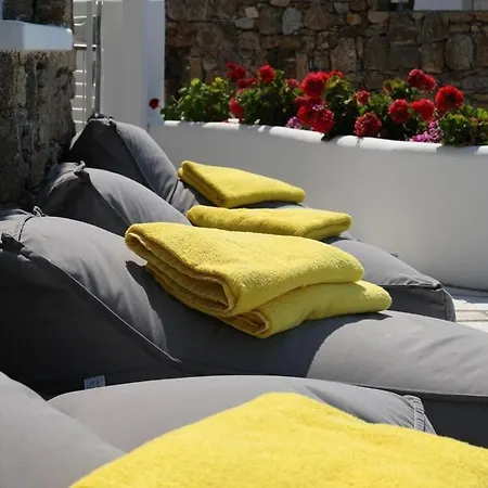Hotel apartamentowy Adikri & 3*