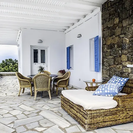 Adikri Villas&suites Tourlos