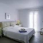 Aparthotel Adikri & Tourlos