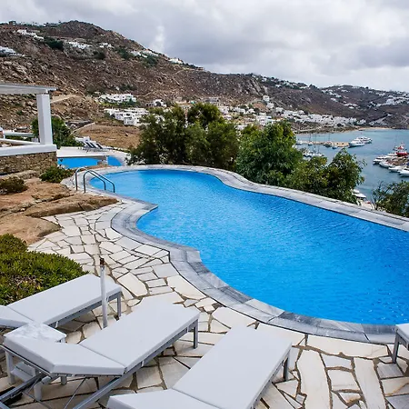 Adikri & Apartmanhotel Túrlosz