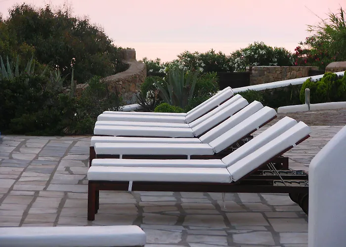 Ξενοδοχείο με διαμερίσματα Adikri &